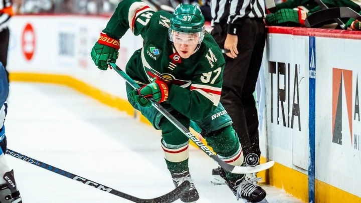 Матс Цуккарелло: «Капризов хочет хорошо отработать каждую смену, это немного втягивает и меня в процесс» Матс Цуккарелло: «Капризов хочет хорошо отработать каждую смену, это немного втягивает и меня в процесс»