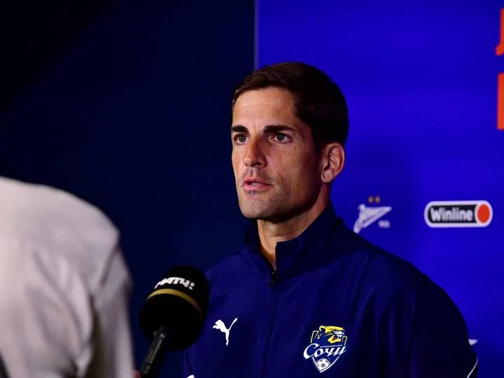 Дмитрий Чистяков: «Могу выразить только уважение Роберту Морено: молодец, не побоялся остаться в «Сочи» в Первой лиге» Дмитрий Чистяков: «Могу выразить только уважение Роберту Морено: молодец, не побоялся остаться в «Сочи» в Первой лиге»