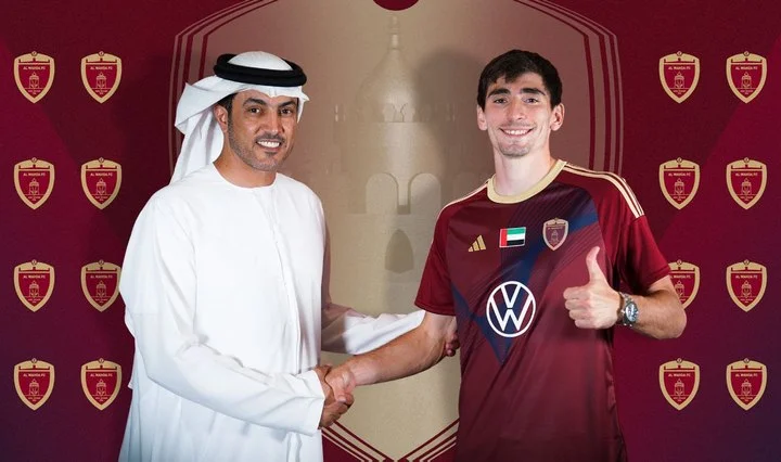 Александр Мостовой о Бакаеве в ОАЭ: «Правильно сделал, что поехал. Заработай и потом отдыхай. Я его полностью поддерживаю» Александр Мостовой о Бакаеве в ОАЭ: «Правильно сделал, что поехал. Заработай и потом отдыхай. Я его полностью поддерживаю»