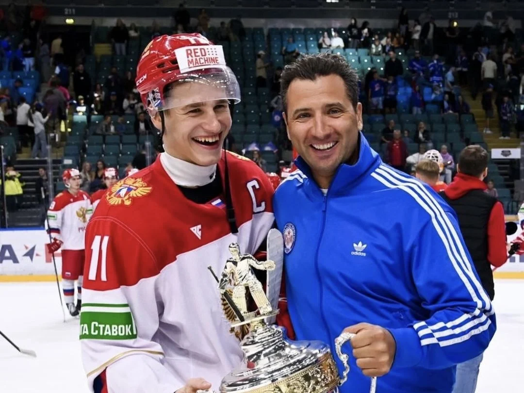 Губерниев: уверен, что Ротенберг не остановится на 200 матчах во главе СКА. Он невероятно вырос как тренер и продолжает расти Губерниев: уверен, что Ротенберг не остановится на 200 матчах во главе СКА. Он невероятно вырос как тренер и продолжает расти