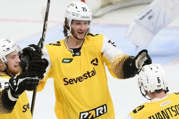 Никита Коростелев: «Спартак» - фаворит нашей серии, но мы будем к нему готовы» Никита Коростелев: «Спартак» - фаворит нашей серии, но мы будем к нему готовы»