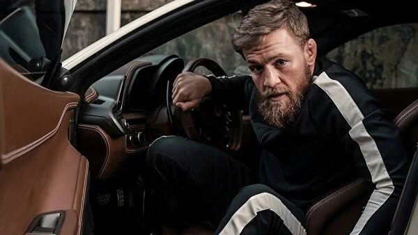 Джо Роган о Макгрегоре: «Моча Конора растворит банку USADA для проб»