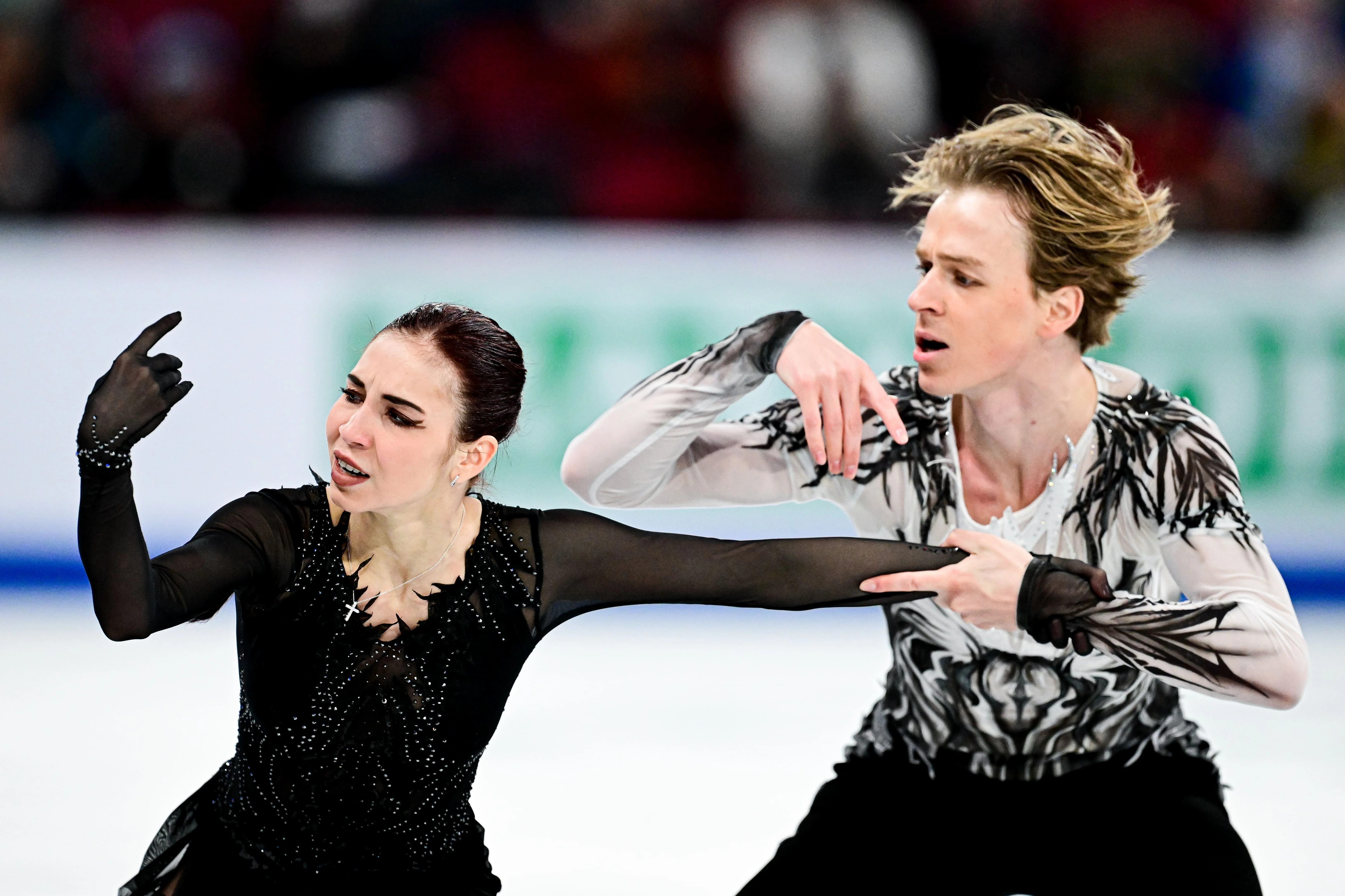 Бестемьянова: Дэвис и Смолкин заряжены на успех. Не исключаю, что они добавят и смогут на что-то претендовать в сезоне Бестемьянова: Дэвис и Смолкин заряжены на успех. Не исключаю, что они добавят и смогут на что-то претендовать в сезоне