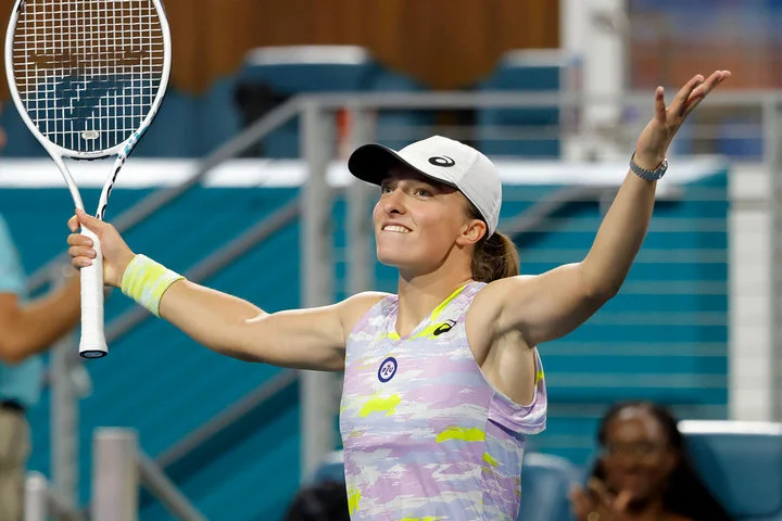 Ига Швентек прошла во второй круг «Уимблдона» Ига Швентек прошла во второй круг «Уимблдона»