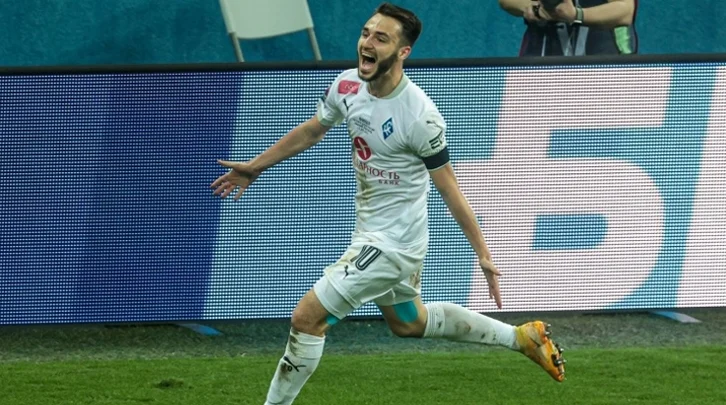 Игрок «Крыльев Советов» Владислав Сарвели о вызове в сборную России: «Я счастлив» Игрок «Крыльев Советов» Владислав Сарвели о вызове в сборную России: «Я счастлив»