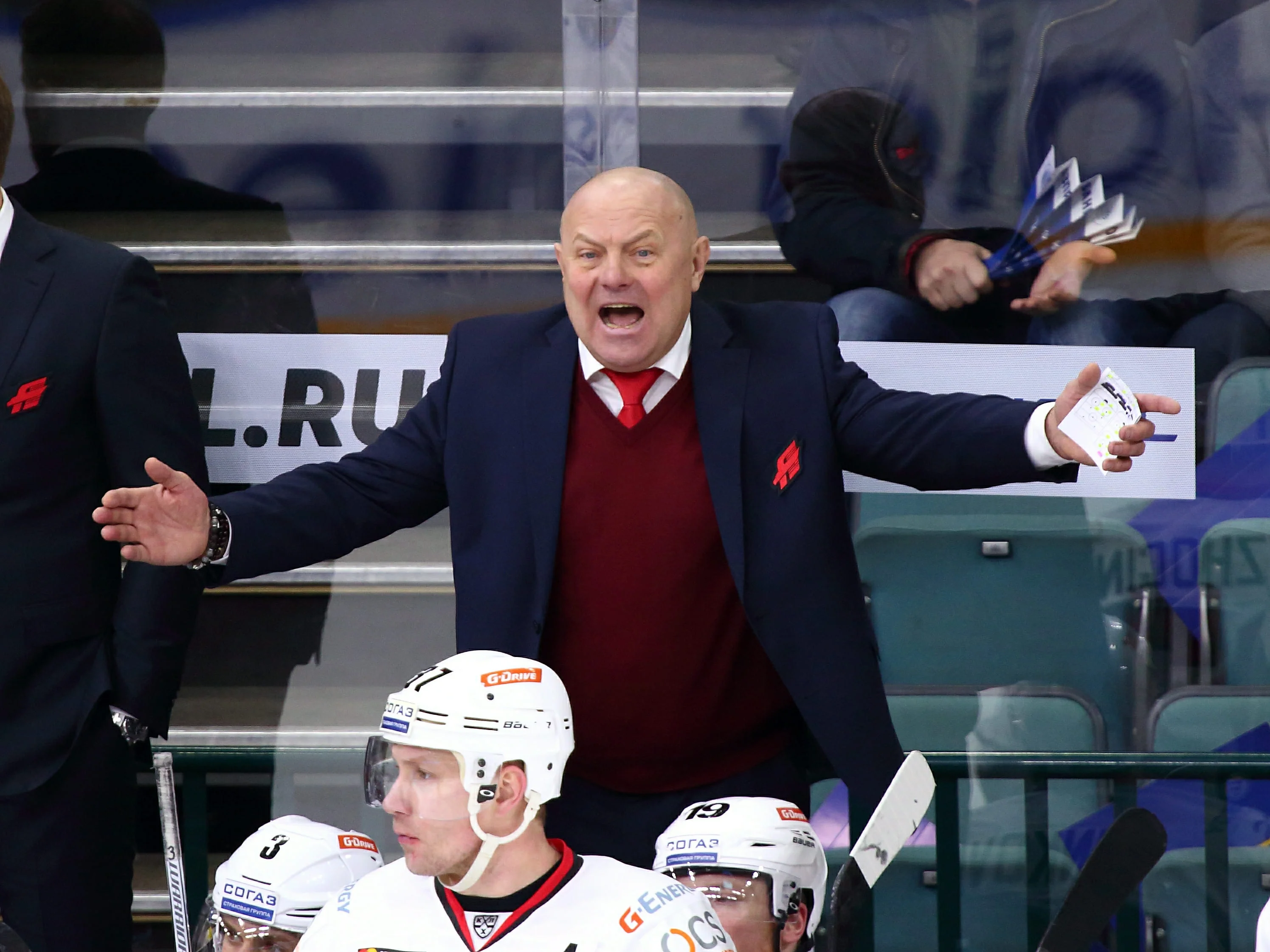 Канарейкин о клубе АКМ в КХЛ: Дюмин много сделал для хоккея в Туле, наверняка там все под контролем Канарейкин о клубе АКМ в КХЛ: Дюмин много сделал для хоккея в Туле, наверняка там все под контролем