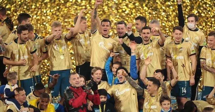 Сборная 28-го тура: чемпионский «Зенит», Дэдпул и яркие супергерои