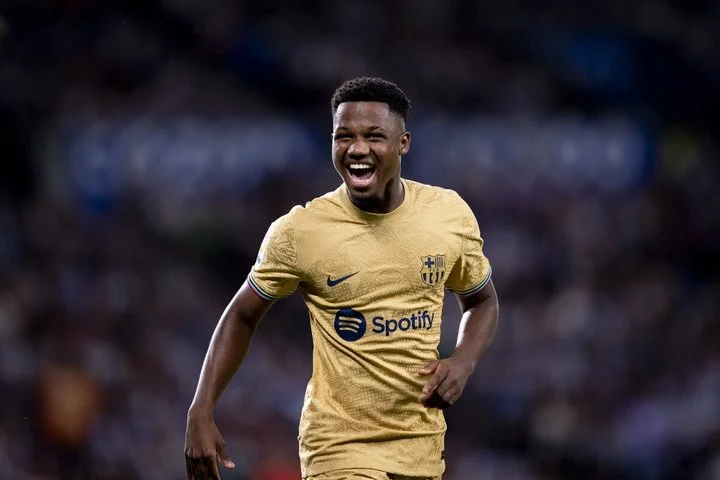 Ансу Фати продолжит карьеру в «Брайтоне» на правах аренды Ансу Фати продолжит карьеру в «Брайтоне» на правах аренды