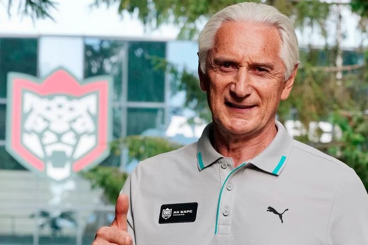 Владимир Плющев: «Никогда не видел, чтобы у Билялетдинова была небритость, болтались волосы или дрожали руки. Главнокомандующий должен выглядеть солидно»