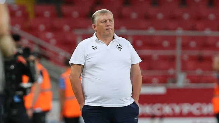 Игорь Осинькин о графике тренера: «Работаем 24/7, выходных нет совсем» Игорь Осинькин о графике тренера: «Работаем 24/7, выходных нет совсем»