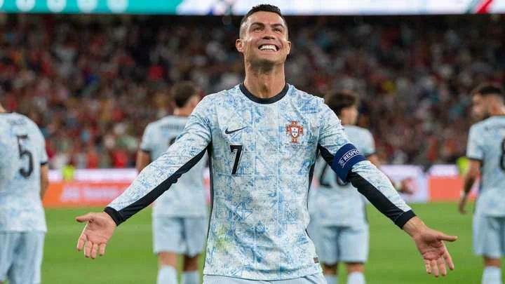 Криштиану Роналду принес Португалии победу, выйдя на замену в матче с Шотландией Криштиану Роналду принес Португалии победу, выйдя на замену в матче с Шотландией