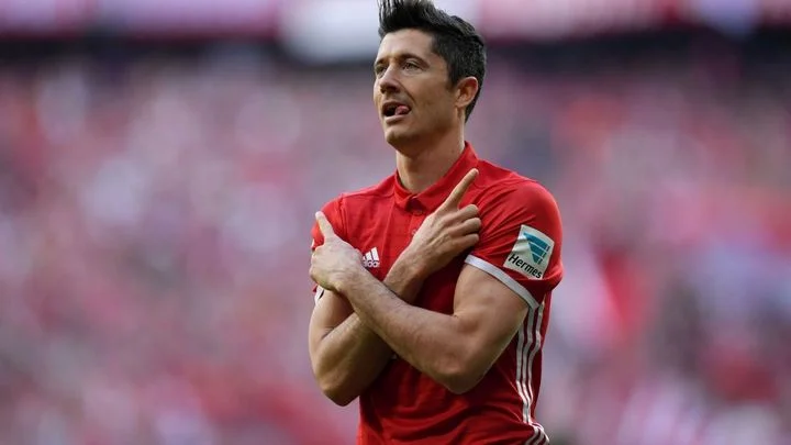 Роберт Левандовски: «Хави сказал мне, что мы можем успешно поработать вместе и многого добиться» Роберт Левандовски: «Хави сказал мне, что мы можем успешно поработать вместе и многого добиться»