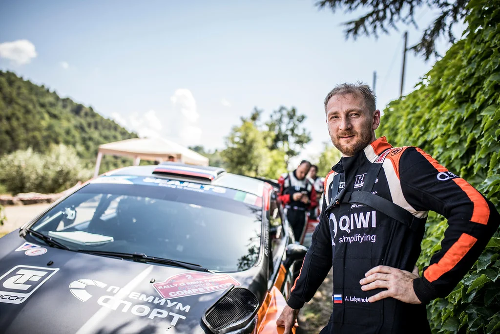 Российский гонщик Лукьянюк приостановил выступления из-за конфликта на Украине