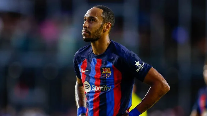 Пьер-Эмерик Обамеянг может перейти в «Манчестер Юнайтед» Пьер-Эмерик Обамеянг может перейти в «Манчестер Юнайтед»