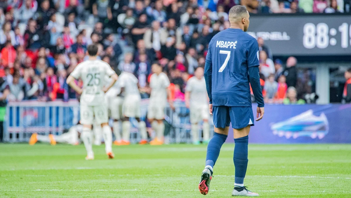 «Барселона» не хочет подписывать Мбаппе «Барселона» не хочет подписывать Мбаппе