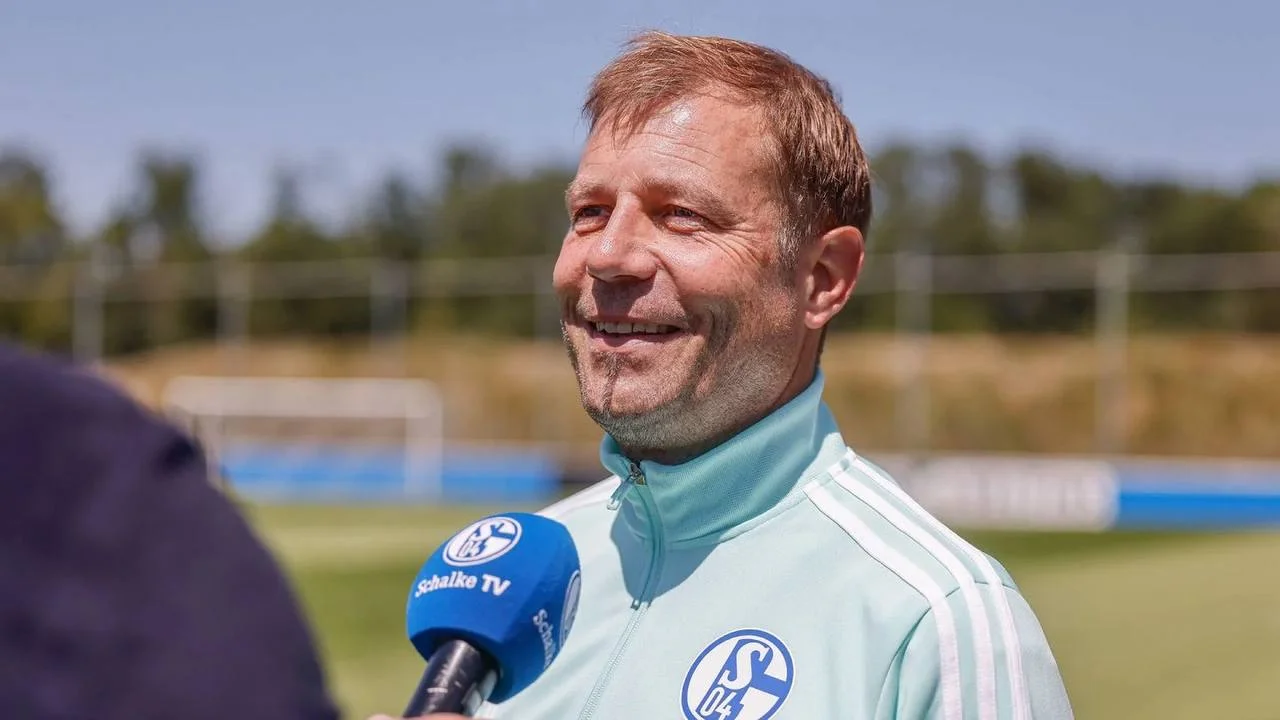 «Шальке» уволил главного тренера