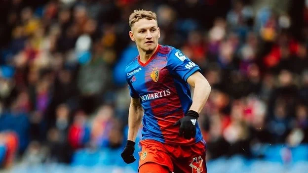 Чалов о своем будущем: «Все так же мечтаю играть в Европе. В топ-5 лигах»