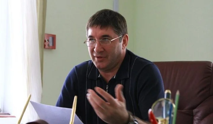 Александр Кожевников: «Не понял перестановки в «Сибири». Клуб со средним бюджетом впервые за много лет шел в лидерах – и Мартемьянова все равно убирают» Александр Кожевников: «Не понял перестановки в «Сибири». Клуб со средним бюджетом впервые за много лет шел в лидерах – и Мартемьянова все равно убирают»