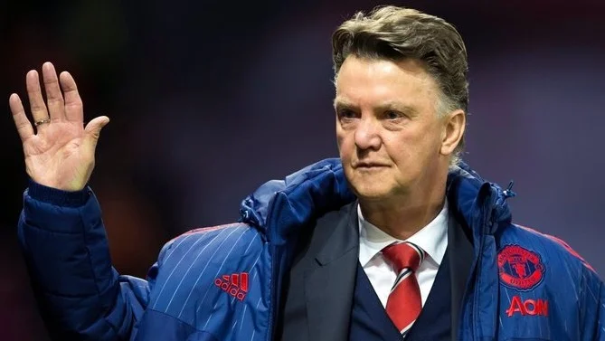 Ван Гал о возможном приходе Тен Хака в МЮ: «Это коммерческий клуб. Ему лучше перейти в футбольный»