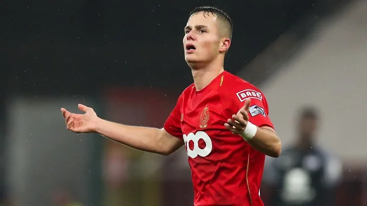 Защитник «Интера» переходит в АЗ