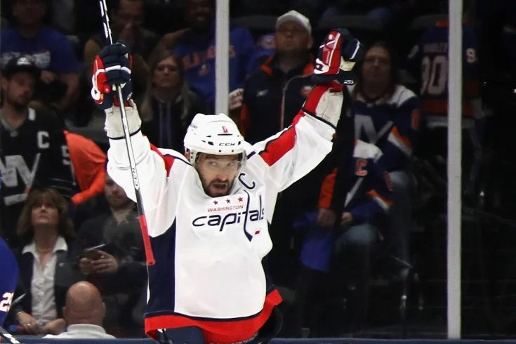 Овечкин набрал 60-е очко в нынешнем сезоне НХЛ: видео Овечкин набрал 60-е очко в нынешнем сезоне НХЛ: видео