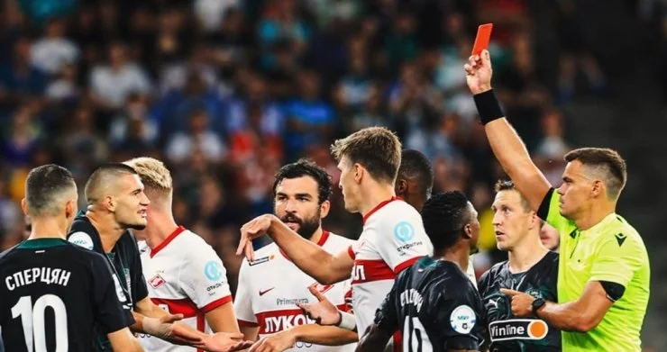 Абаскаль перепутал «Спартак» с «Барселоной». Команда нервная, но разгромила «быков» Абаскаль перепутал «Спартак» с «Барселоной». Команда нервная, но разгромила «быков»