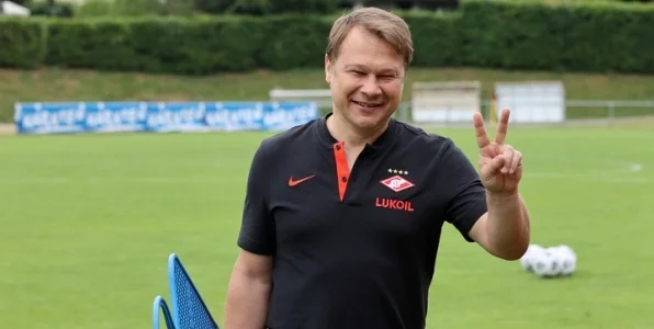 Дмитрий Попов не стал комментировать тему возможного возвращения в «Спартак» Дмитрий Попов не стал комментировать тему возможного возвращения в «Спартак»