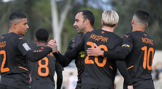 Титул чемпиона УПЛ этого сезона будет считаться не разыгранным Титул чемпиона УПЛ этого сезона будет считаться не разыгранным