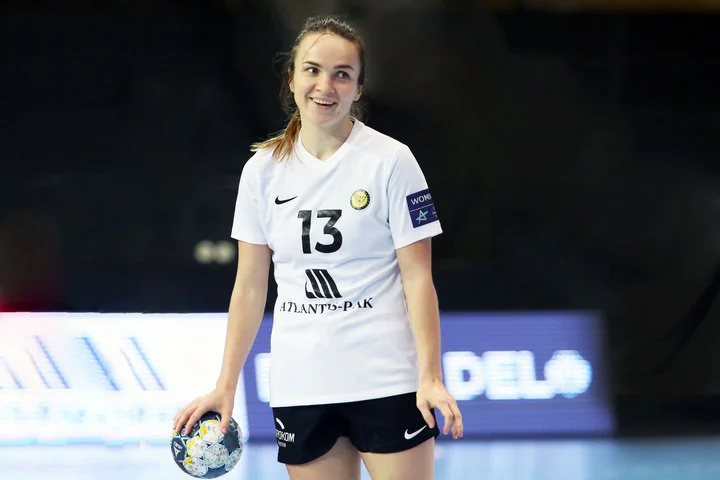 Олимпийская чемпионка по гандболу Анна Вяхирева перешла в норвежский «Вайперс» Олимпийская чемпионка по гандболу Анна Вяхирева перешла в норвежский «Вайперс»