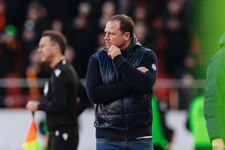 Марцел Личка о 4:2 с «Оренбургом»: «Перестановки помогли нам. Я рад, что получилось улучшить игру» Марцел Личка о 4:2 с «Оренбургом»: «Перестановки помогли нам. Я рад, что получилось улучшить игру»