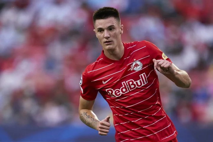 Беньямин Шешко может перейти из «Лейпцига» в «Арсенал» Беньямин Шешко может перейти из «Лейпцига» в «Арсенал»