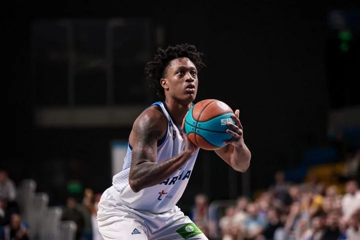 Си Джей Брайс: «Енисей» проявил ко мне наибольший интерес, и показал, что я присоединяюсь помочь развить успех, которого клуб добился в прошлом сезоне» Си Джей Брайс: «Енисей» проявил ко мне наибольший интерес, и показал, что я присоединяюсь помочь развить успех, которого клуб добился в прошлом сезоне»