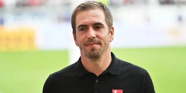 Васильев: Филипп Лам, оскорбляя Россию, хочет и рыбку пожирнее съесть Васильев: Филипп Лам, оскорбляя Россию, хочет и рыбку пожирнее съесть