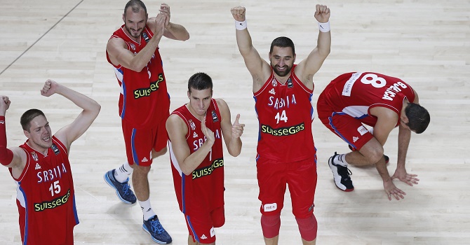 Букмекеры не определились с фаворитом в финальном матче Евробаскета-2017.