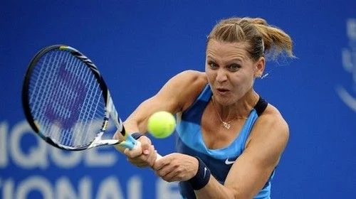 Прогноз на матч Бабош – Гиббс, Викмайер – Шафаржова | ВсеПроСпорт.ру