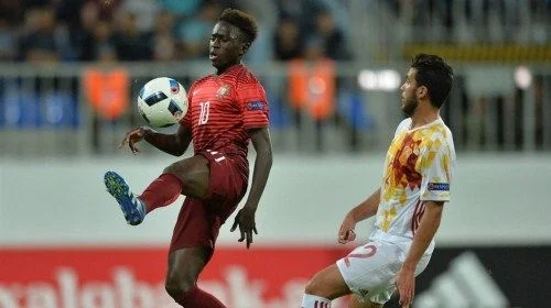 Прогноз на матчи Польша – Греция, Португалия – Испания | ВсеПроСпорт.ру