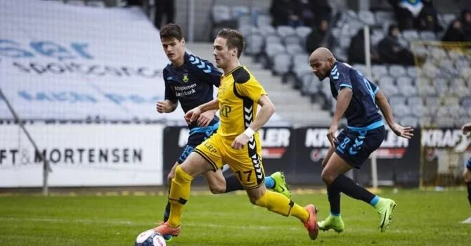 Прогнозы на футбол на 02.10.2017 | ВсеПроСпорт.ру Прогнозы на футбол на 02.10.2017 | ВсеПроСпорт.ру