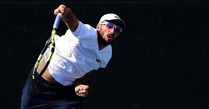 Виктор Троицки - Джон Изнер Виктор Троицки - Джон Изнер