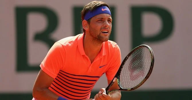 Филип Крайинович - Джон Изнер Филип Крайинович - Джон Изнер