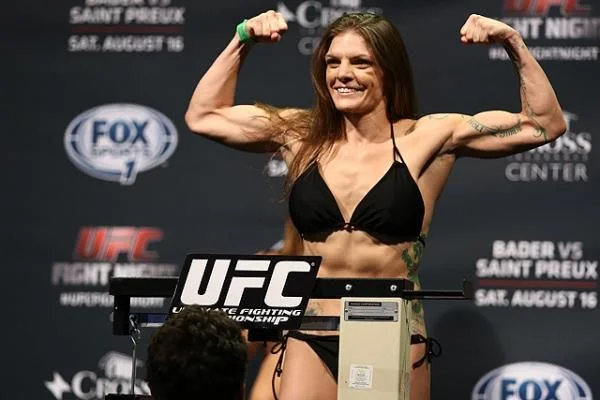 Лорен Мерфи - Присцила Качоэйра Лорен Мерфи - Присцила Качоэйра