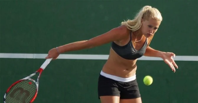 - Кристина Младенович - Кристина Младенович