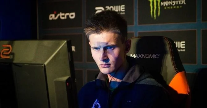 Team Secret - Team Empire