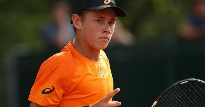  - Алекс Де Минаур