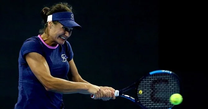 Моника Никулеску - Элизе Мертенс Моника Никулеску - Элизе Мертенс