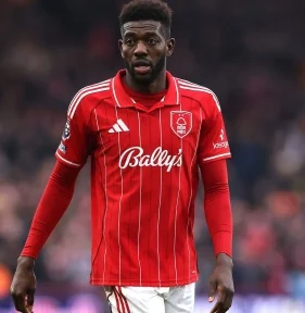 «Лидс» – «Ноттингем Форест»: прогноз и ставки с коэффициентом 2.60