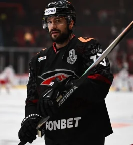 «Авангард» — «Локомотив»: добьются ли «ястребы» третьей победы?