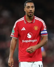 «Манчестер Юнайтед» – «Тоттенхэм»: прогноз (кф 1.72) и ставки 10 октября 2026 года на матч английской Премьер-Лиги