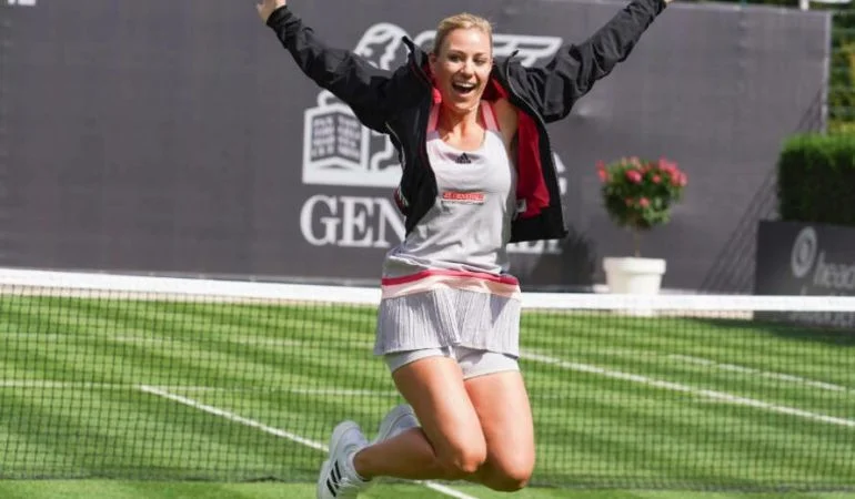 Анжелик Кербер - Сара Соррибес-Тормо