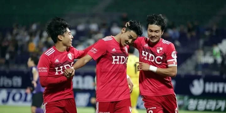 Пучхон - Пусан Ай'Парк Пучхон - Пусан Ай'Парк