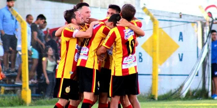 Прогресо - Пласа Колония